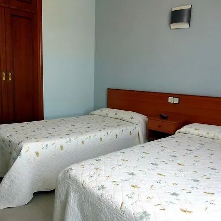 Chiquin בית הארחה *